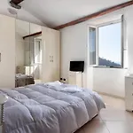 Bilocale Serra