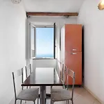 Bilocale Serra