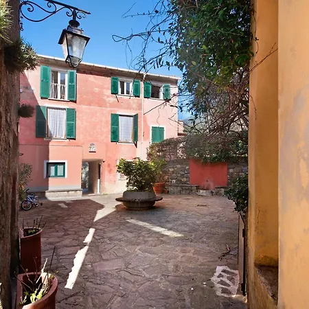 Bilocale Serra Bonassola